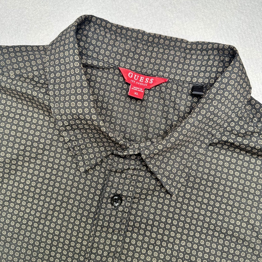 Guess Button Down Shirt Mens XL Black Geometric Medallion Short Sleeve
